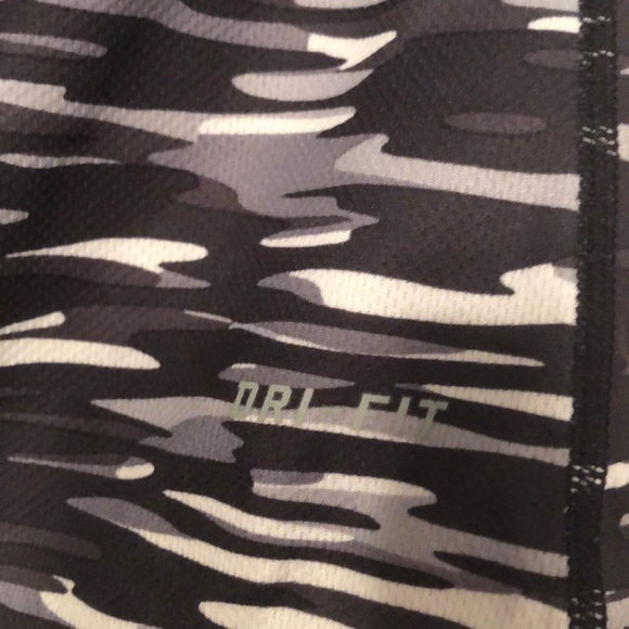 Like-New Nike Running Dry-Fit Shirt - Picture 5 of 5